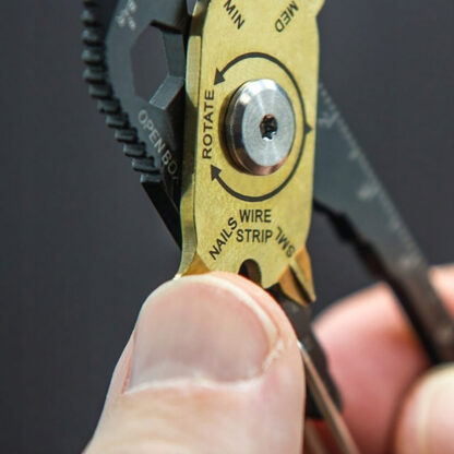 Multitool Wielofunkcyjny Zestaw Kluczy Śrubokręt Karabińczyk Otwieracz 20w1 - obrazek 4